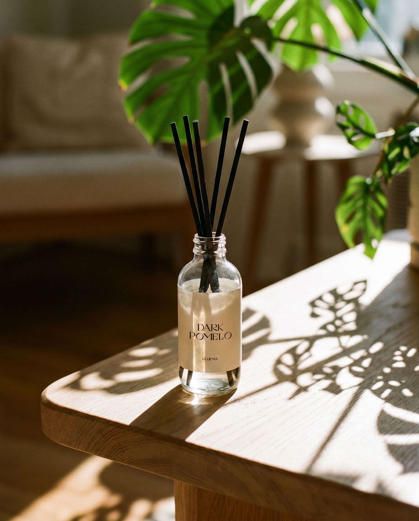 Dark Pomelo - Reed Diffuser